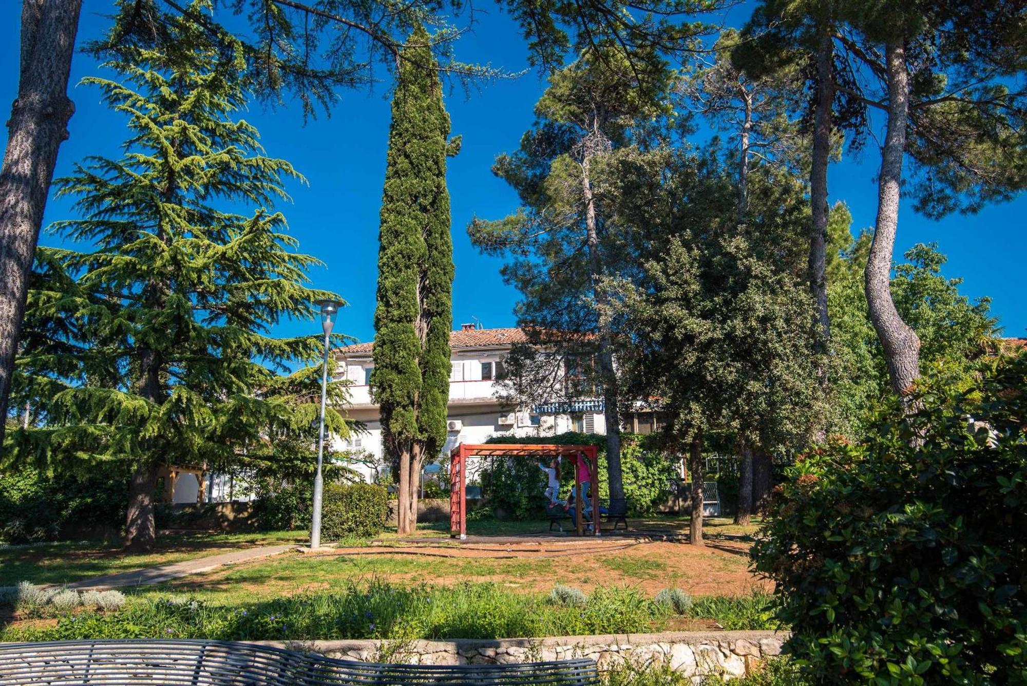 Apartments House Pinezic Malinska Exteriér fotografie